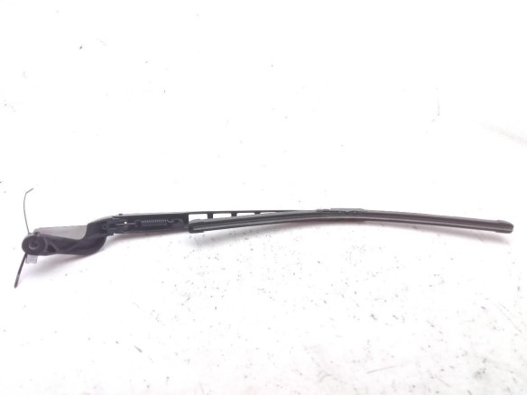 BRAZO LIMPIAPARABRISAS DEL DER AUDI A6 (4F2, C6) |Desguaces La Cabaña