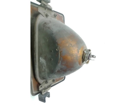FARO DERECHO VOLVO 260 (P262, P264)|Desguaces La Cabaña