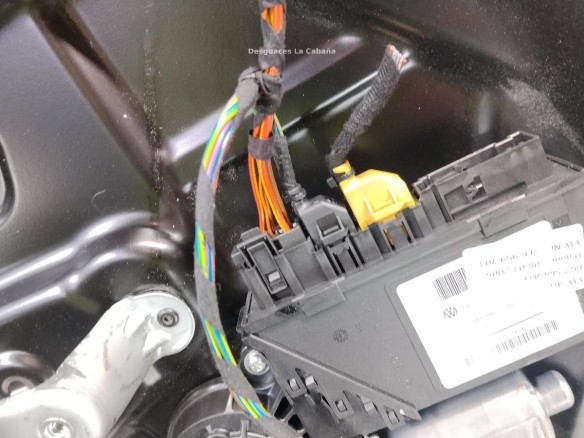 7L0839461D ELEVALUNAS PUERTA LAT TRA IZQ VW TOUAREG (7LA, 7L6, 7L7)|Desguaces La Cabaña