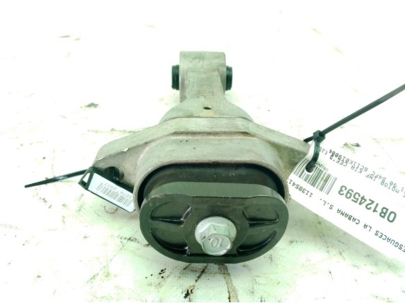 6C11K019004 SOPORTE MOTOR INF KIA CEE'D (JD)|Desguaces La Cabaña