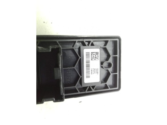   MANDO ELEVALUNAS PUERTA LAT DEL IZQ RENAULT MEGANE IV (B9A/M_)|Desguaces La Cabaña