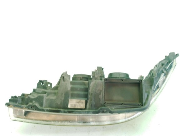 7701048931, 8200002847 FARO DERECHO RENAULT LAGUNA II (BG0/1_)|Desguaces La Cabaña