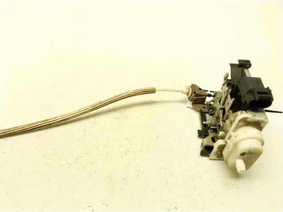 CERRADURA PUERTA LAT DEL DER AUDI A4 (8D2, B5)|Desguaces La Cabaña