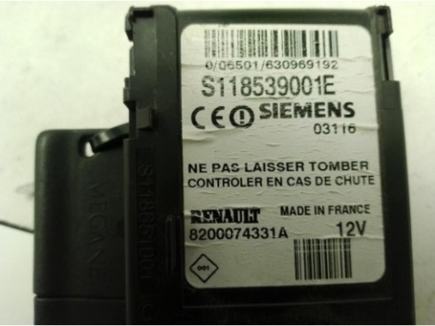 8200074331A LECTOR LLAVE RENAULT MEGANE II (BM0/1_, CM0/1_)|Desguaces La Cabaña