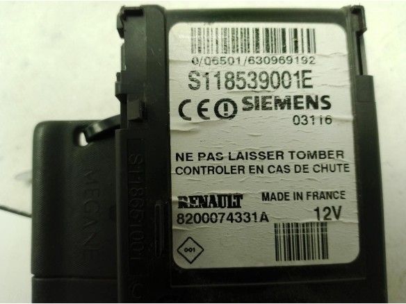 8200074331A LECTOR LLAVE RENAULT MEGANE II (BM0/1_, CM0/1_)|Desguaces La Cabaña