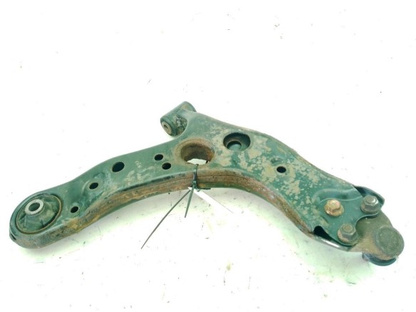 4806947050 BRAZO SUSPENSION DEL IZQ INF LEXUS CT (ZWA10_)|Desguaces La Cabaña
