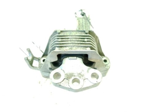 13310692, 687997689 COMPRESOR AA CHEVROLET CRUZE (J300)|Desguaces La Cabaña