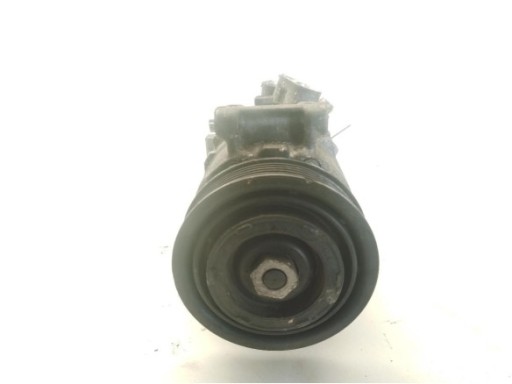 8W0407696B BRAZO SUSPENSION DEL DER INF ANTERIOR AUDI A4 Avant (8W5, B9)|Desguaces La Cabaña