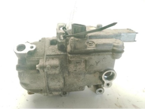 0422001330 COMPRESOR AA TOYOTA AURIS (_E18_)|Desguaces La Cabaña