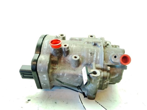 8837012080 COMPRESOR AA TOYOTA COROLLA Sedán (_E21_)|Desguaces La Cabaña