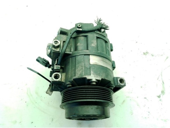 A0012301711 COMPRESOR AA MERCEDES BENZ VITO Autobús (W639)|Desguaces La Cabaña
