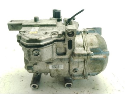 0422001330 COMPRESOR AA TOYOTA AURIS (_E18_)|Desguaces La Cabaña