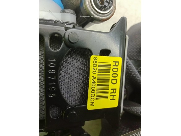 88820A4000DCM CINTURON DEL DER KIA CARENS IV|Desguaces La Cabaña