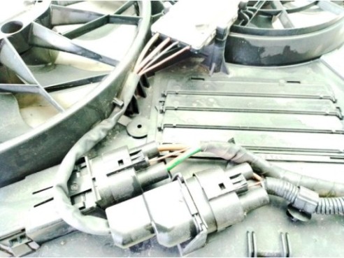 0130706809 ELECTROVENTILADOR PORSCHE CAYENNE (9PA)|Desguaces La Cabaña