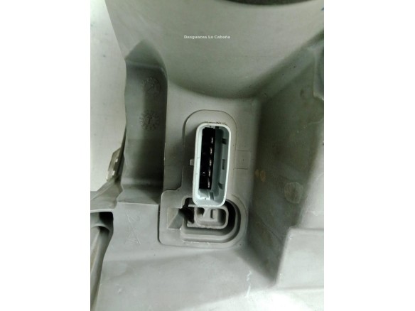 FARO DERECHO RENAULT MASTER II Furgón (FD)|Desguaces La Cabaña