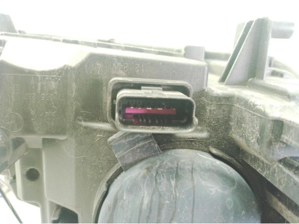 260605817R, 260609865R FARO IZQUIERDO RENAULT MEGANE III Fastback (BZ0_)|Desguaces La Cabaña