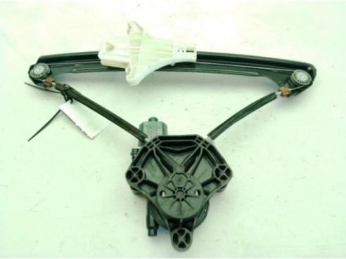 8V0615424D PINZA TRA DER VW GOLF VII (5G1, BQ1, BE1, BE2)|Desguaces La Cabaña 2