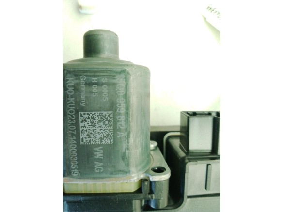 5G4839462C, 5Q0959812A ELEVALUNAS PUERTA LAT TRA DER VW GOLF VII (5G1, BQ1, BE1, BE2)|Desguaces La Cabaña