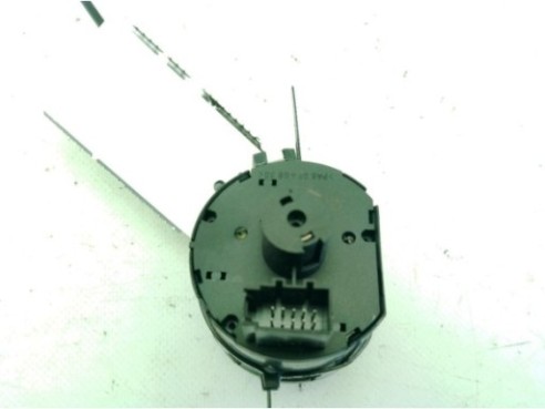 8V0615424D PINZA TRA DER VW GOLF VII (5G1, BQ1, BE1, BE2)|Desguaces La Cabaña 2
