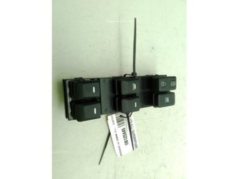 935753W100GAH MANDO ELEVALUNAS PUERTA LAT DEL IZQ KIA SPORTAGE (SL)|Desguaces La Cabaña