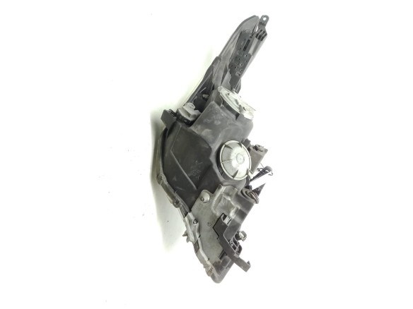 8107005311 FARO IZQUIERDO TOYOTA AVENSIS Sedán (_T27_)|Desguaces La Cabaña