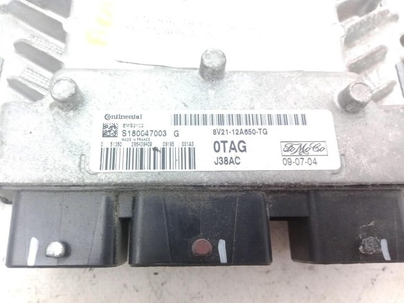 8V2112A650ADA, CENTRALITA MOTOR FORD FIESTA VI |Desguaces La Cabaña