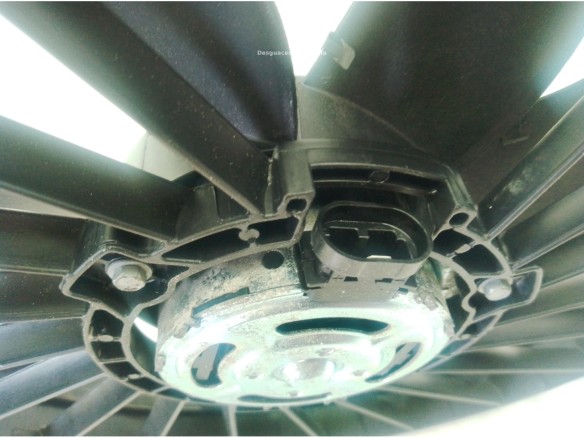 921205226R ELECTROVENTILADOR RENAULT MASTER III Furgón (FV)|Desguaces La Cabaña