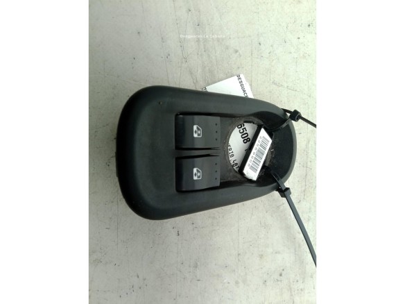   MANDO ELEVALUNAS PUERTA LAT DEL IZQ RENAULT MASTER III Furgón (FV)|Desguaces La Cabaña