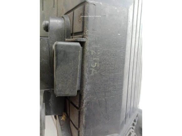 921023Z300 FARO DERECHO HYUNDAI i40 (VF)|Desguaces La Cabaña