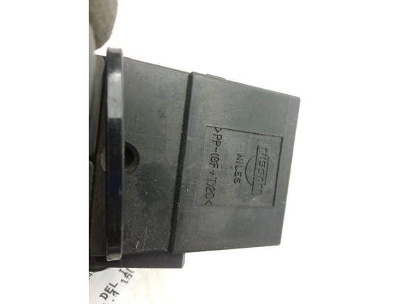   MANDO ELEVALUNAS PUERTA LAT DEL IZQ NISSAN MICRA C+C III (K12)|Desguaces La Cabaña