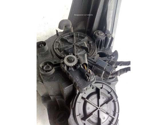 921013Z300 FARO IZQUIERDO HYUNDAI i40 (VF)|Desguaces La Cabaña