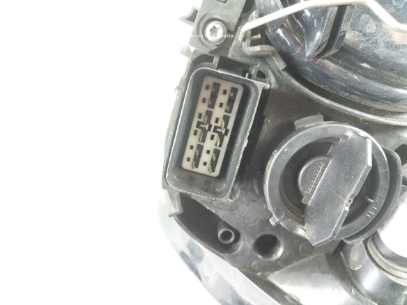 311335240 FARO DERECHO VOLVO V50 (545) |Desguaces La Cabaña