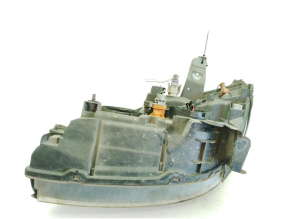 7701047600 FARO DERECHO RENAULT SCENIC I Limusina (JA0/1_)|Desguaces La Cabaña