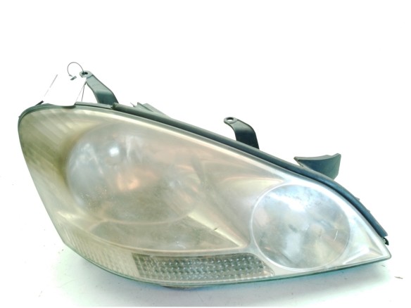 8113044140 FARO DERECHO TOYOTA AVENSIS VERSO (_M2_)|Desguaces La Cabaña
