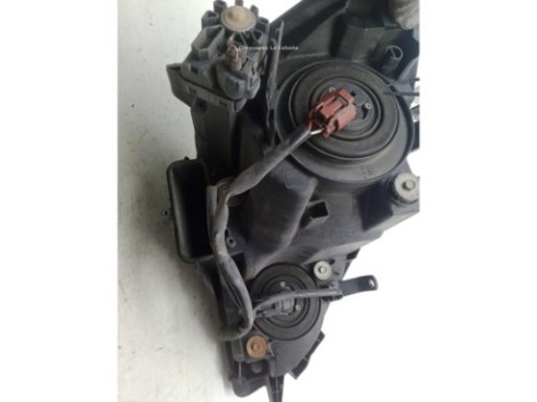 8117044140 FARO IZQUIERDO TOYOTA AVENSIS VERSO (_M2_)|Desguaces La Cabaña