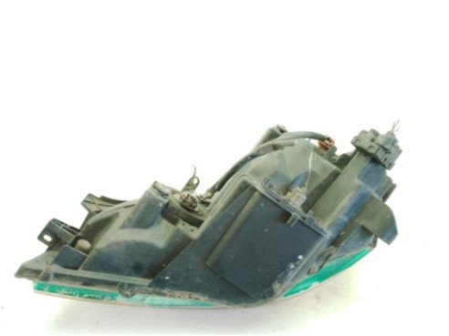 8113044140 FARO DERECHO TOYOTA AVENSIS VERSO (_M2_)|Desguaces La Cabaña