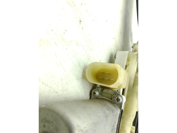51337165595 ELEVALUNAS PUERTA LAT DEL IZQ BMW 1 (E81)|Desguaces La Cabaña