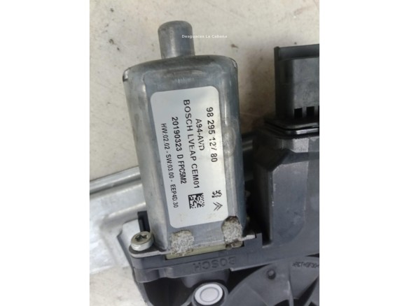 9830590680 ELEVALUNAS PUERTA LAT DEL DER PEUGEOT 2008|Desguaces La Cabaña