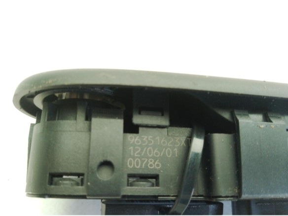 6554KT, 96351623XT MANDO ELEVALUNAS PUERTA LAT DEL IZQ PEUGEOT 307 (3A/C)|Desguaces La Cabaña