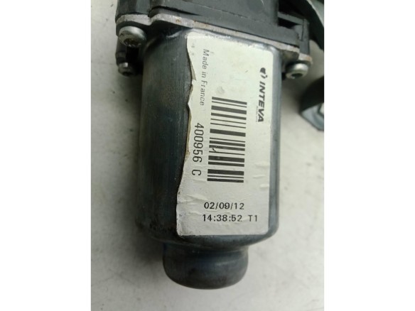8200384741 ELEVALUNAS PUERTA LAT DEL DER RENAULT TWINGO II (CN0_)|Desguaces La Cabaña
