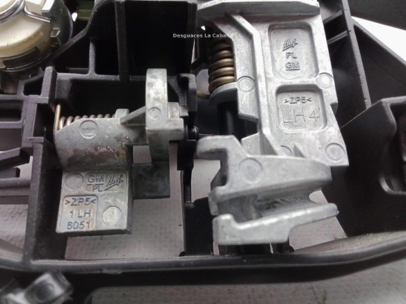 MANILLA PUERTA LAT DEL IZQ EXT OPEL INSIGNIA B Grand Sport (Z18) |Desguaces La Cabaña