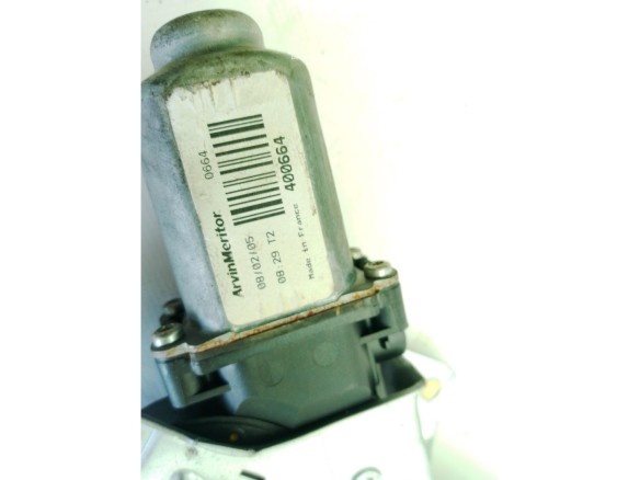 8200157006 ELEVALUNAS PUERTA LAT DEL DER RENAULT KANGOO (KC0/1_)|Desguaces La Cabaña
