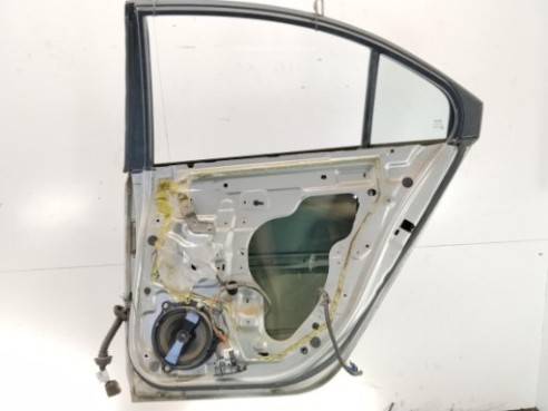   PUERTA LAT TRA DER NISSAN PRIMERA (P12)|Desguaces La Cabaña