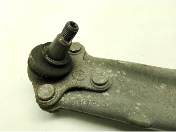 BRAZO SUSPENSION DEL DER INF VW PASSAT Variant (3C5)|Desguaces La Cabaña