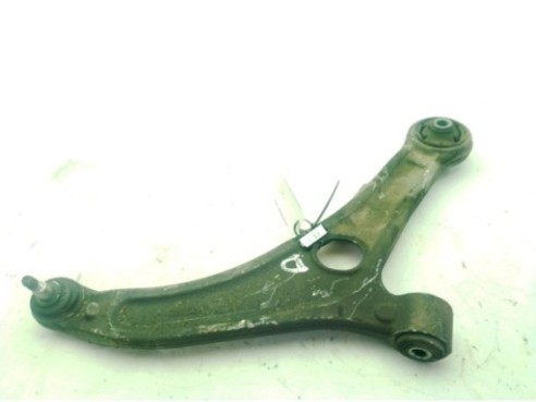 545013Z000 BRAZO SUSPENSION DEL DER INF HYUNDAI i40 (VF)|Desguaces La Cabaña