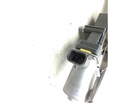   ELEVALUNAS PUERTA LAT DEL DER IVECO DAILY VI Furgón|Desguaces La Cabaña