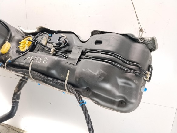 172037373R DEPOSITO COMBUSTIBLE RENAULT MASTER III Furgón (FV)|Desguaces La Cabaña