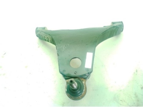   BRAZO SUSPENSION DEL DER INF IVECO DAILY VI Furgón|Desguaces La Cabaña