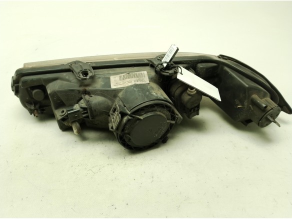 89000789 FARO DERECHO ROVER 200 Fastback (RF)|Desguaces La Cabaña