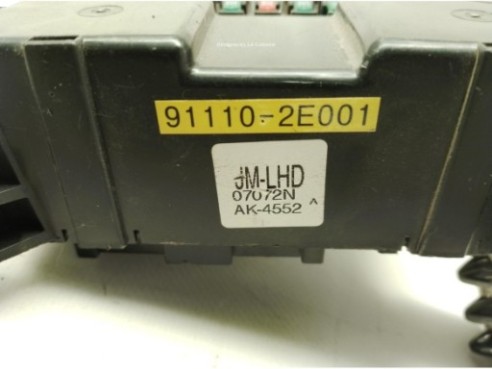 911102E001, CAJA FUSIBLES INTERIOR (BSI) HYUNDAI TUCSON (JM)|Desguaces La Cabaña
